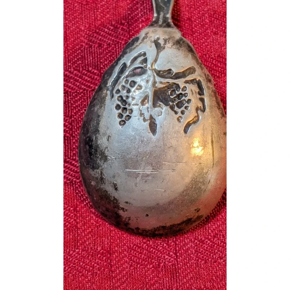 Antique Wm A Rogers A1 Silverplate Serving Spoon Grapevine Pattern Victorian